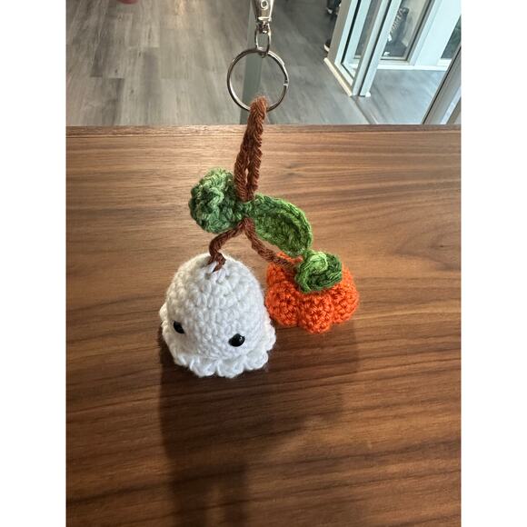 Brand New Hand Made Crochet Halloween Fall Ghost Pumpkin Bag Charm - Picture 2 of 8